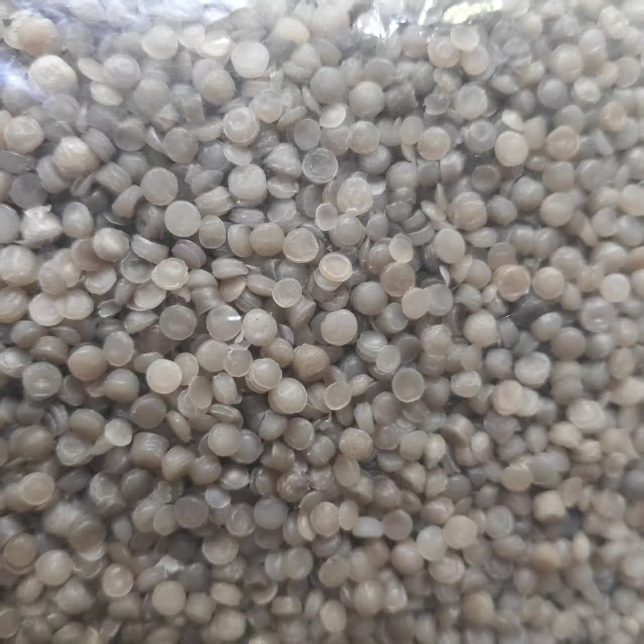 HDPE Recycled Pellets, Low-Pressure PE Recycled Material for Film Blowing, Polyethylene HDPE Durable Express Bags and Garbage Bags