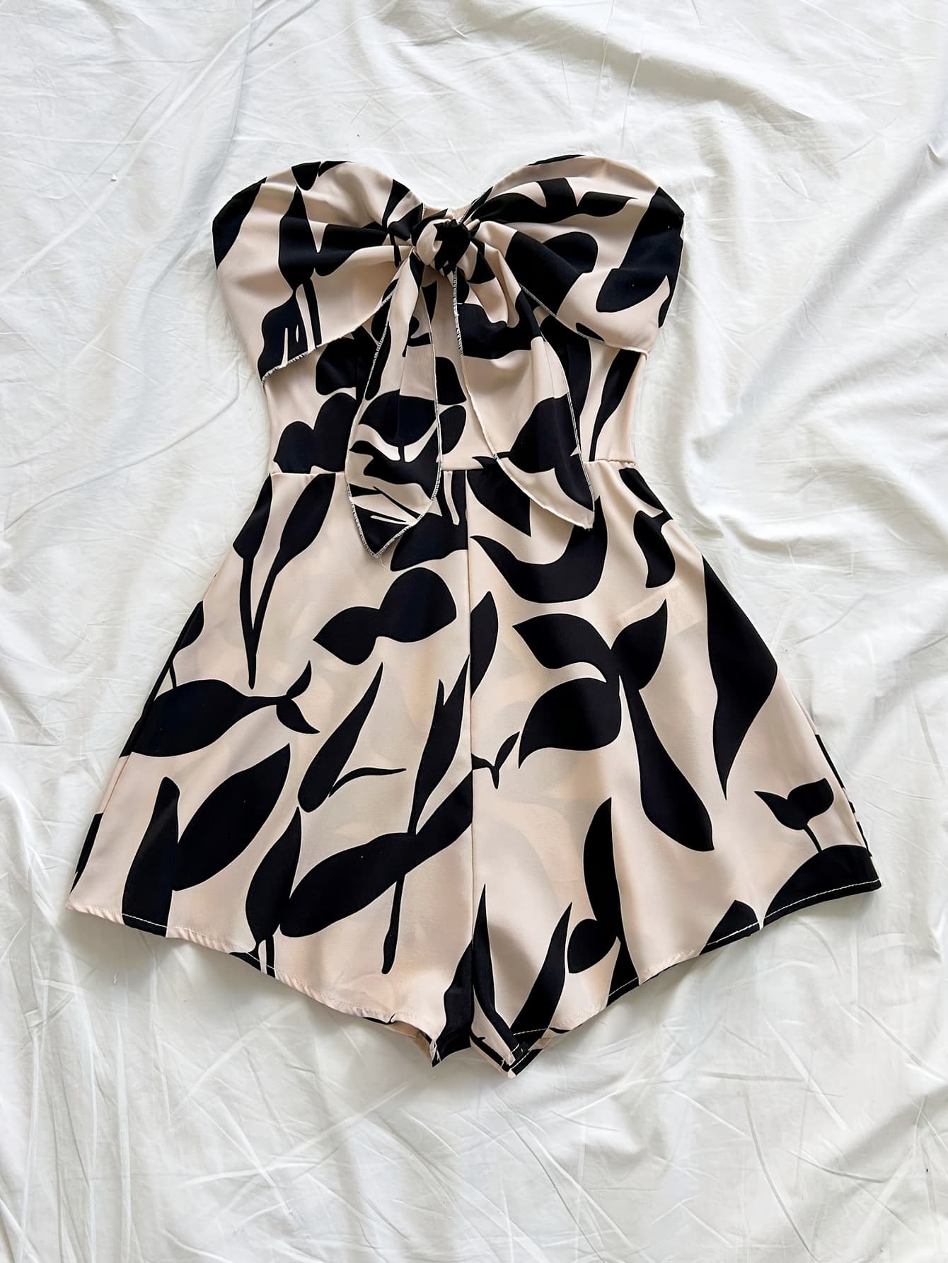 2026 New Watercolor Silhouette Print Large Bow Backless Slimming Vacation Jumpsuit for Cross-Border EU/US Markets