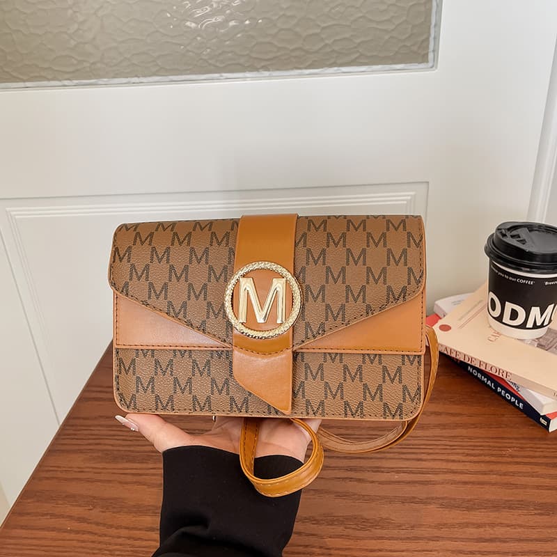 Foreign trade personalized women's bag retro shoulder bag 2026 new trendy fashion small square bag letter messenger bag bag for women
