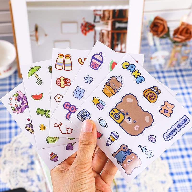 Cartoon animal self-adhesive stickers cute decorative material diy hand account Guka landscaping stickers children's water cup stickers