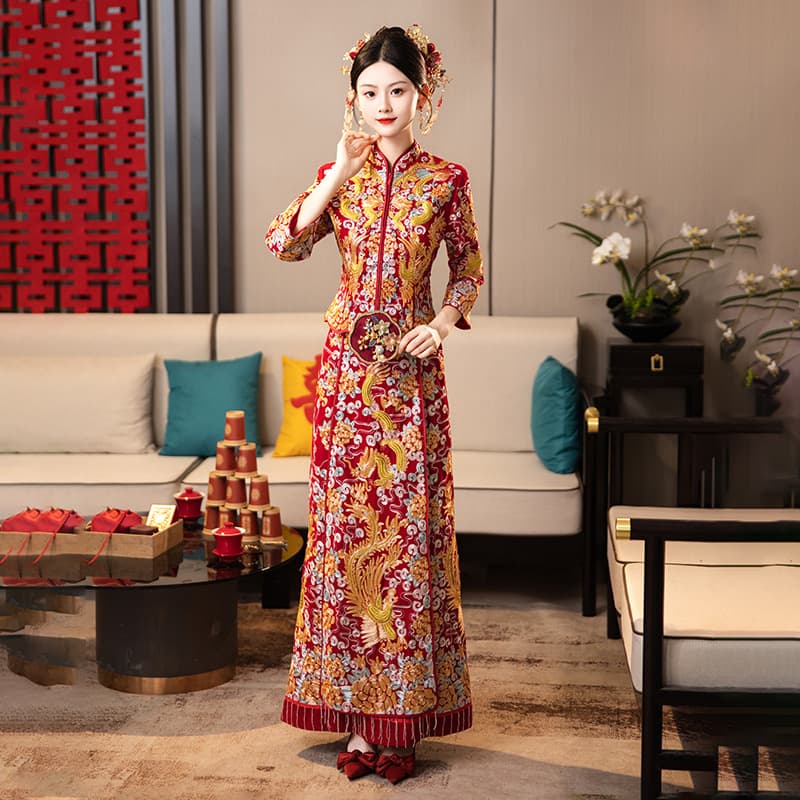 2024 Dragon and Phoenix Gown Bride Xiuhe Dress Wedding Attire Chinese Traditional Embroidered Stand Collar Outfit