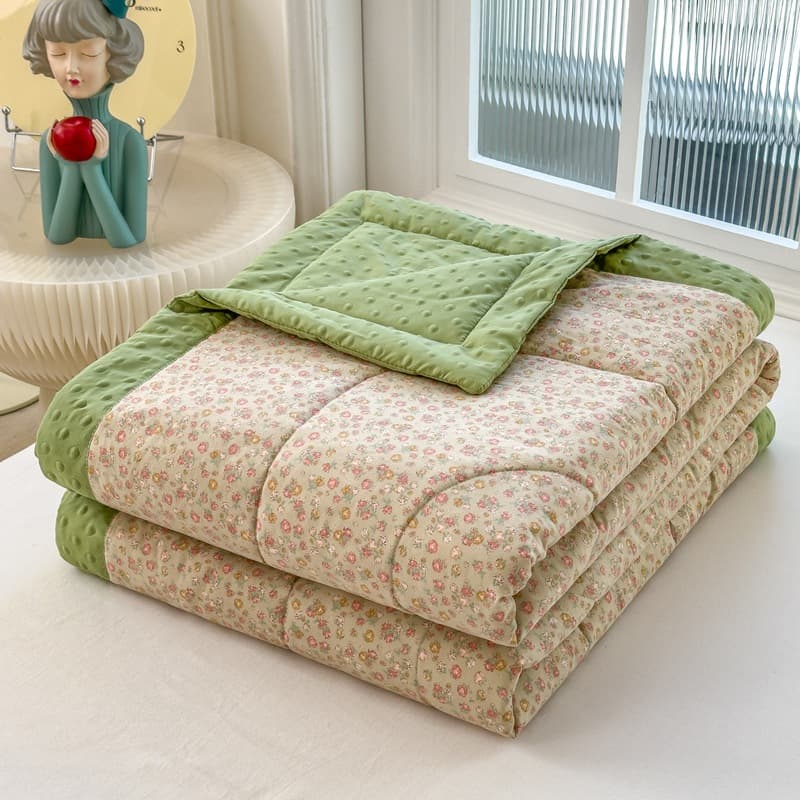 Summer air-conditioning quilt, soybean fiber quilt core, thin quilt, summer cooling quilt, washable and machine washable, wholesale from the manufacturer.