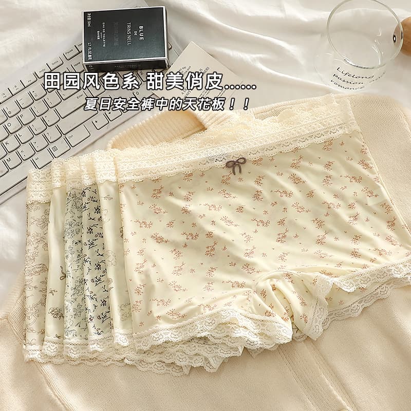 Sweet Ice Silk Women's Panties with Floral Nylon, Comfortable and Breathable Lace, Soft and Skin-Friendly, Young Girl's Boxer Briefs