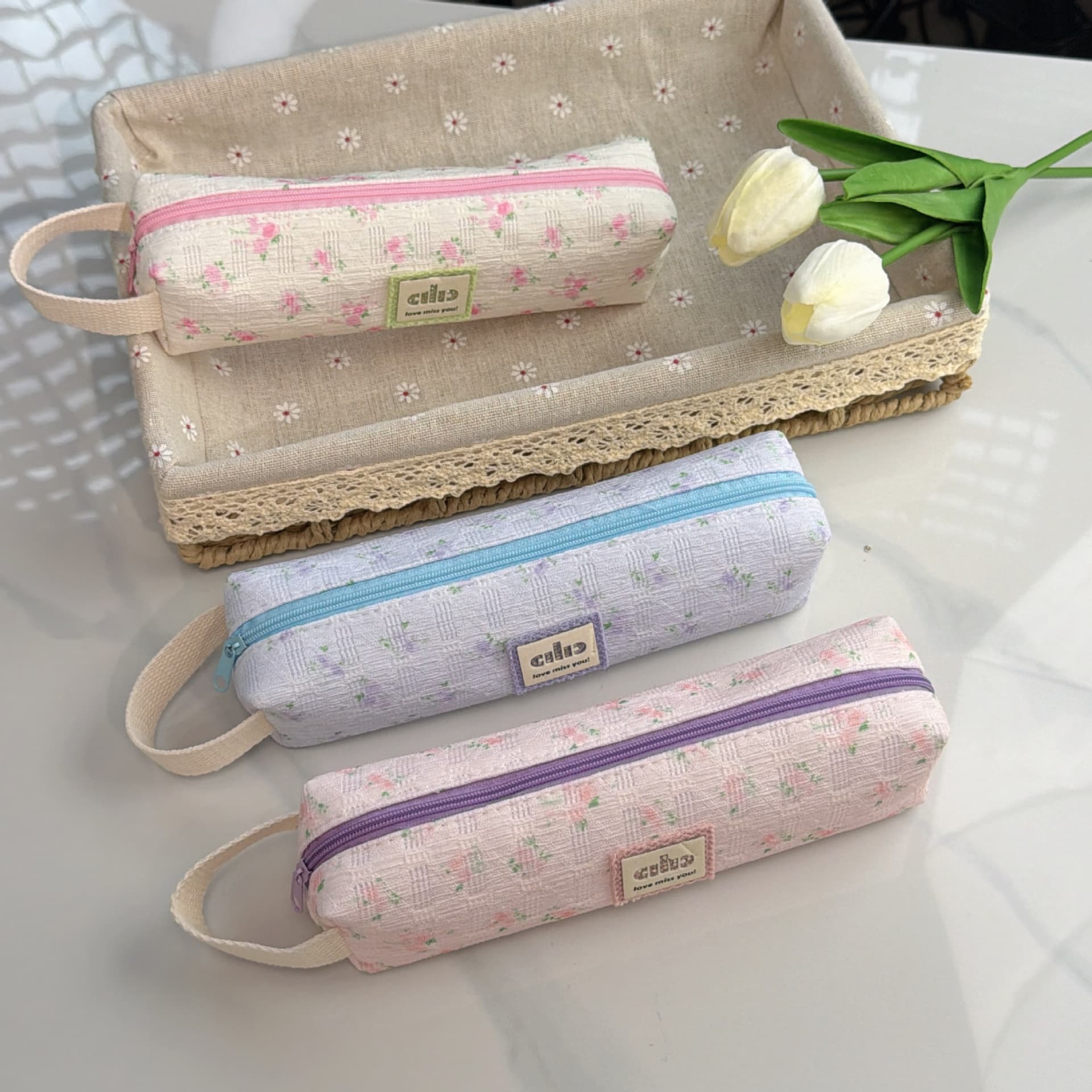 High-Aesthetic Ins-Style Floral Print Handheld Pencil Case for Female Students, Portable Large-Capacity Stationery Bag, Korean-Style Pencil Box Organizer