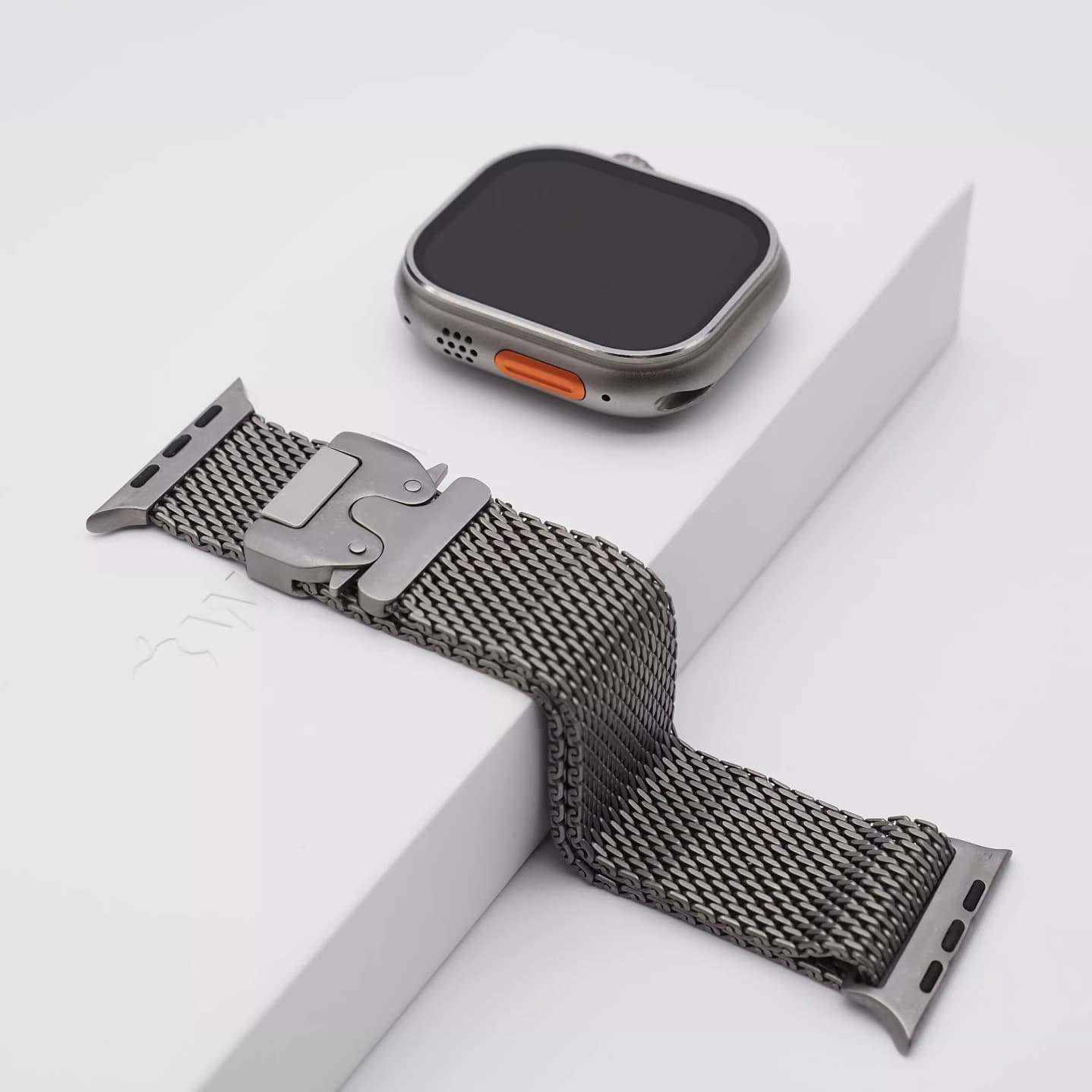 Compatible with Apple Watch S11 Pure Titanium Parachute Milanese Band for 49mm Ultra 2/3