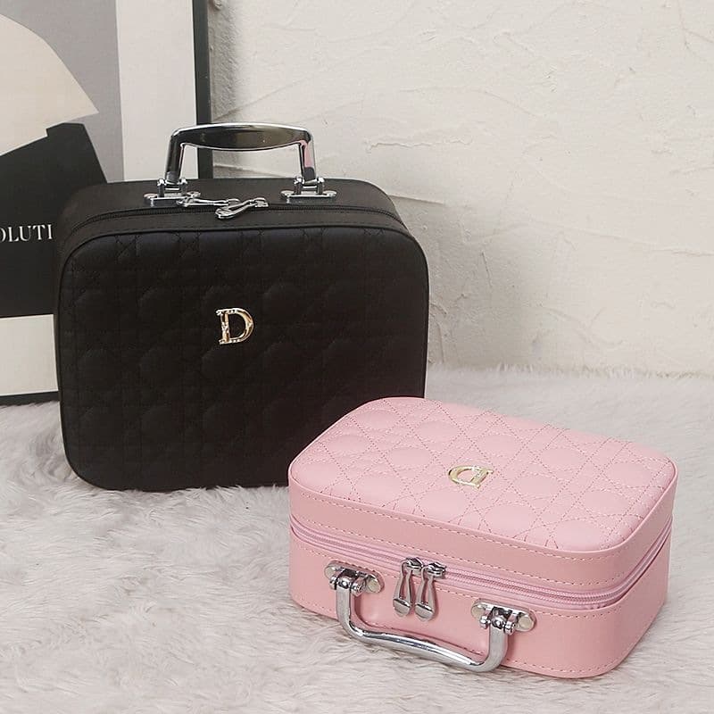 Large Capacity Makeup Bag New Portable Ins Style Niche High Aesthetic Fashion Cosmetic Organizer Box Case for Travel Dirt-Resistant