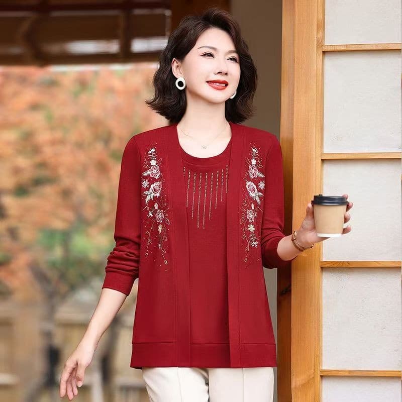 New spring and autumn style mother's top, women's 40-60 years old, patchwork middle-aged and elderly women's two-piece knitted sweater