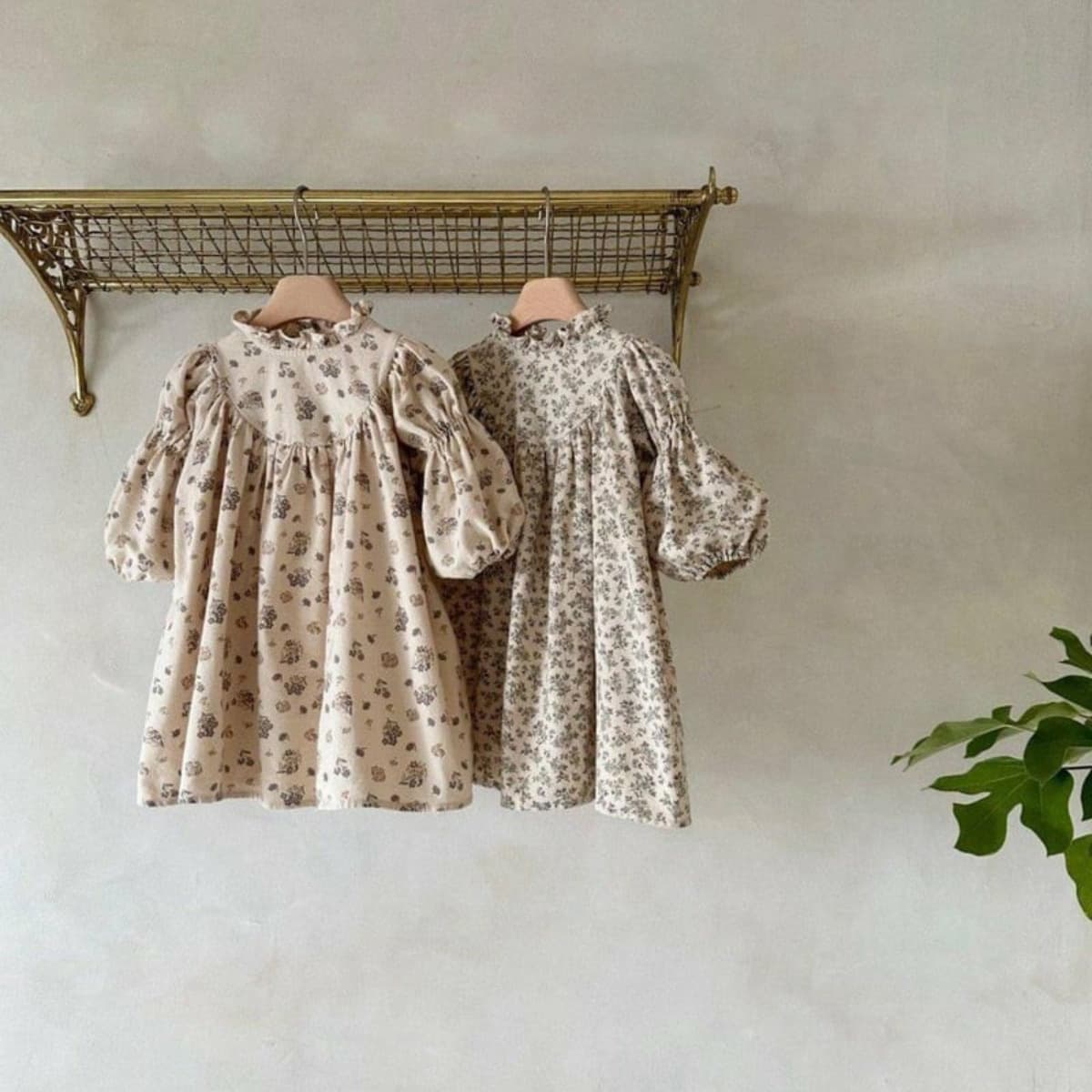 Spring new baby girl retro palace dress little girl toddler flower bud collar floral princess dress long skirt