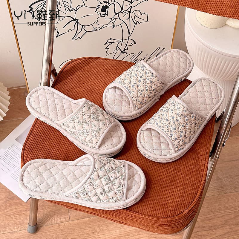 Korean Style Floral Cotton and Linen Slippers for Women, Silent Non-Slip Indoor Floor Slippers, Cotton Slippers with Floral Patterns for Women
