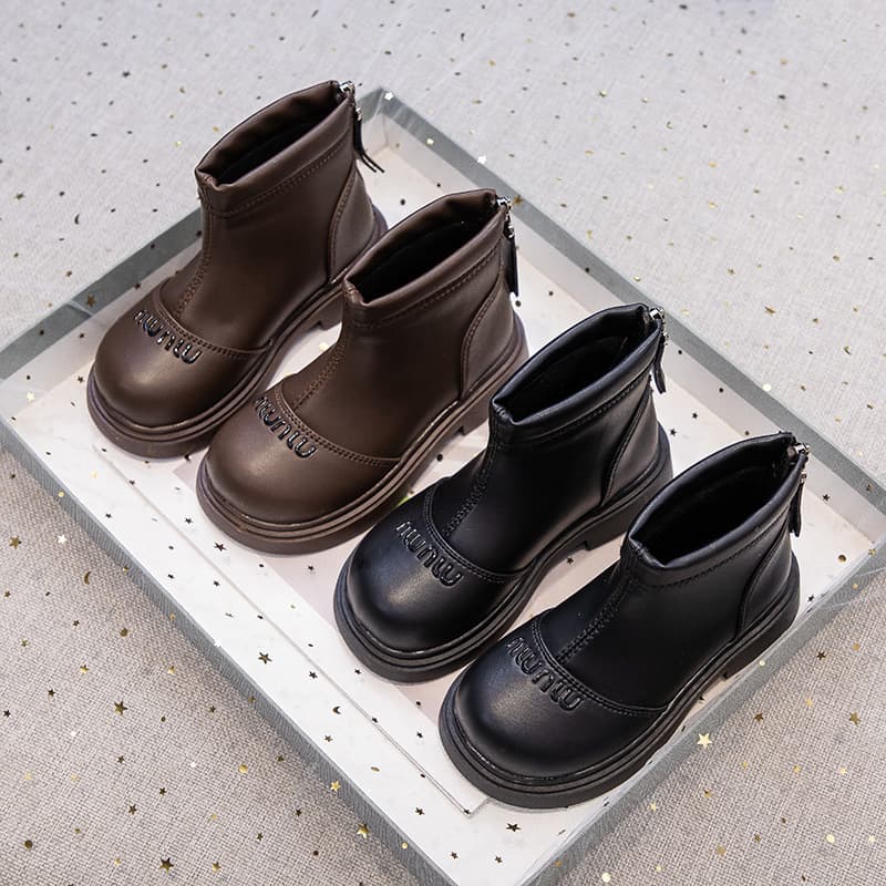 Girls Boots 2025 New Autumn Winter Kids Martin Boots Girls Waterproof Versatile Short Boots Soft Sole Leather Boots Princess Boots