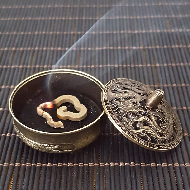 Hot Selling Small Dragon and Phoenix Incense Burner Alloy Incense Burner with Auspicious Cloud Plate Home Indoor Lotus Aromatherapy Burner Small Decoration