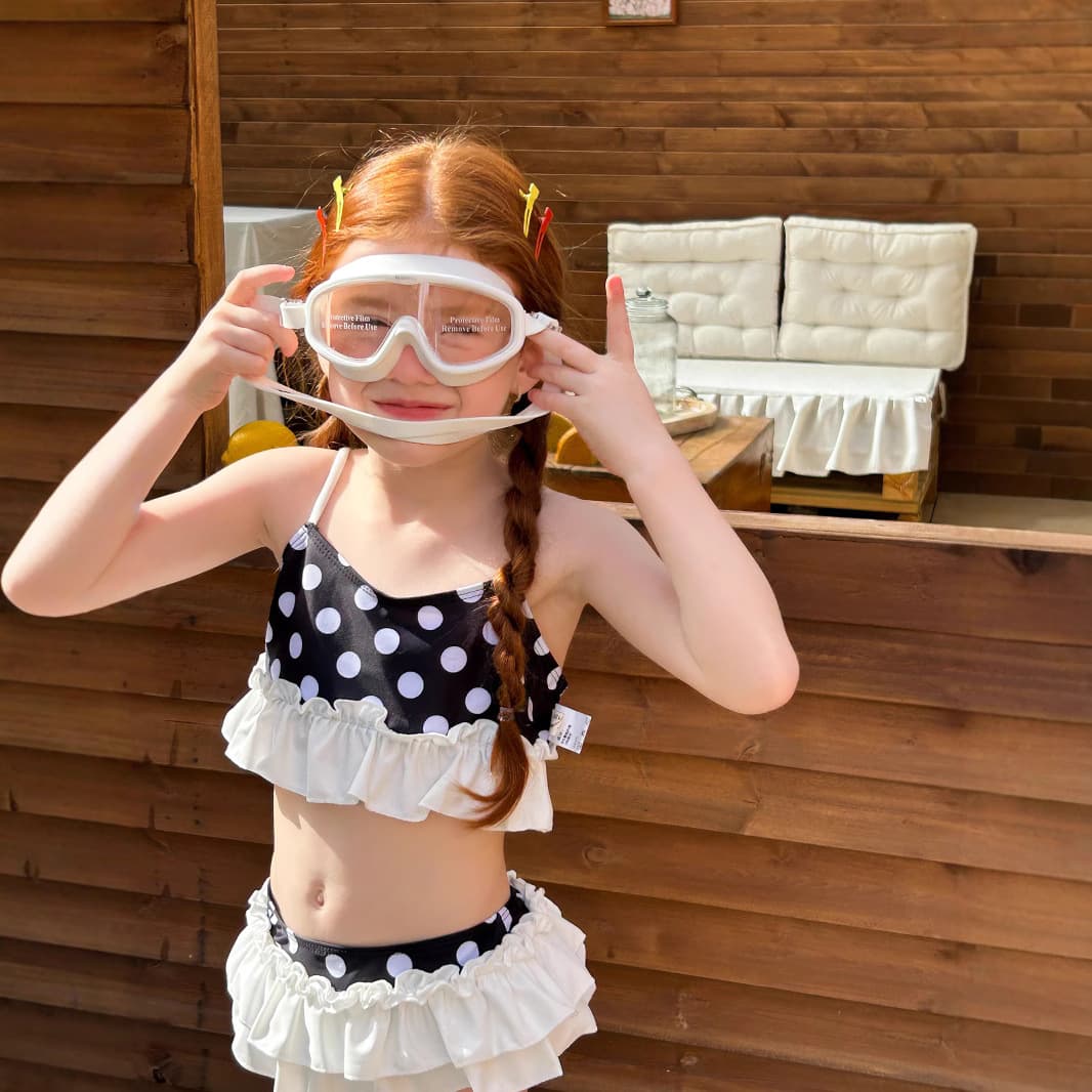 2025 New Product Children Girls Summer Korean Style Hot Spring Outfit Polka Dot Bikini Strappy Little Girl Swimsuit Set