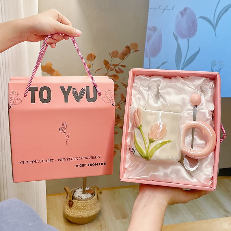 Graduation Gift Practical Ceramic Mug for Teacher, High Appearance Tulip Design, Souvenir Water Cup for Women Office