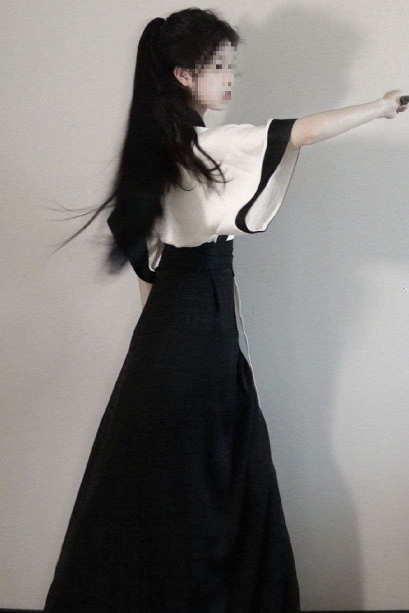 New Chinese style long dress, modified Hanfu, chic and elegant style, authentic Chinese style set for everyday commuting.