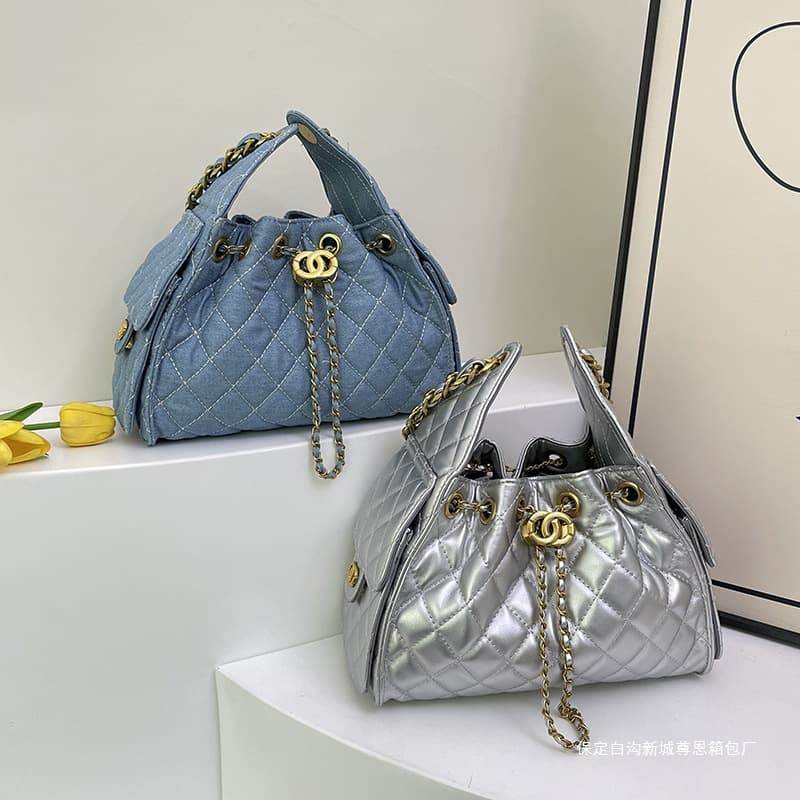 Chanel-style Simple Diamond Quilted Chain Shoulder Bucket Bag for Women 2025 Summer New Crossbody Bag Silver Black