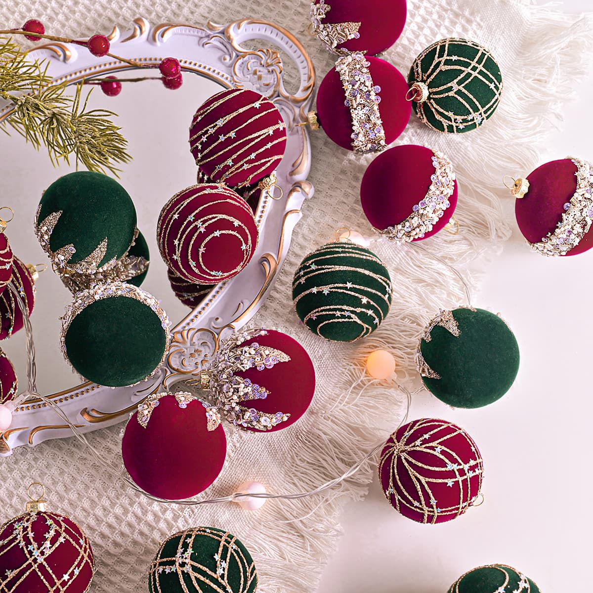 Cross-border New Premium Flocked Velvet and Crystal Christmas Balls, Elegant Tree Ornament Set