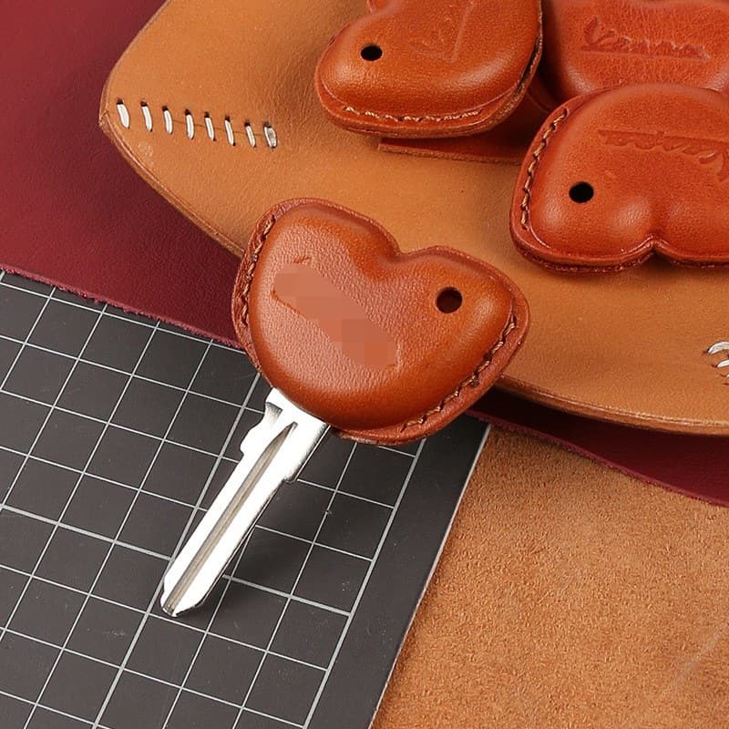 Spring Motorcycle Key Case Genuine Leather VESPA LX LXV LXS GTS Key Cover Car Key Bag Durable Lightweight Metal Free Design