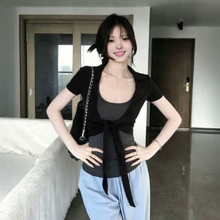Simple and Casual Contrast Color Tie-up Short Cardigan, Inner Halter Neck Cutout Vest, Slim and Stylish Two-piece Set