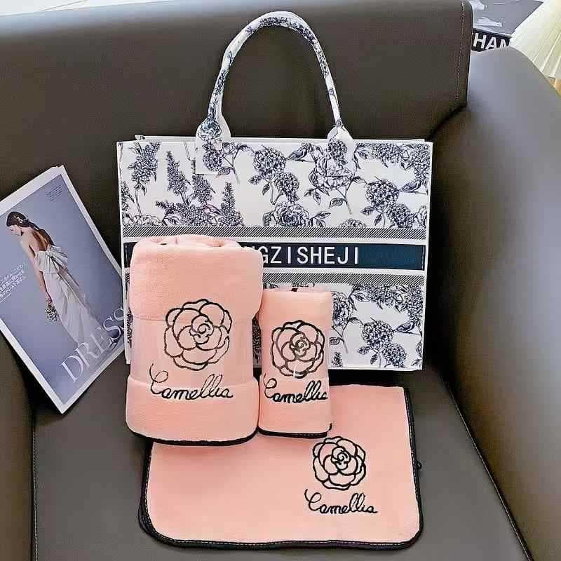 Chanel-style bath towel three-piece set, corporate gift, opening ceremony favor, towel set, plush, other general use.