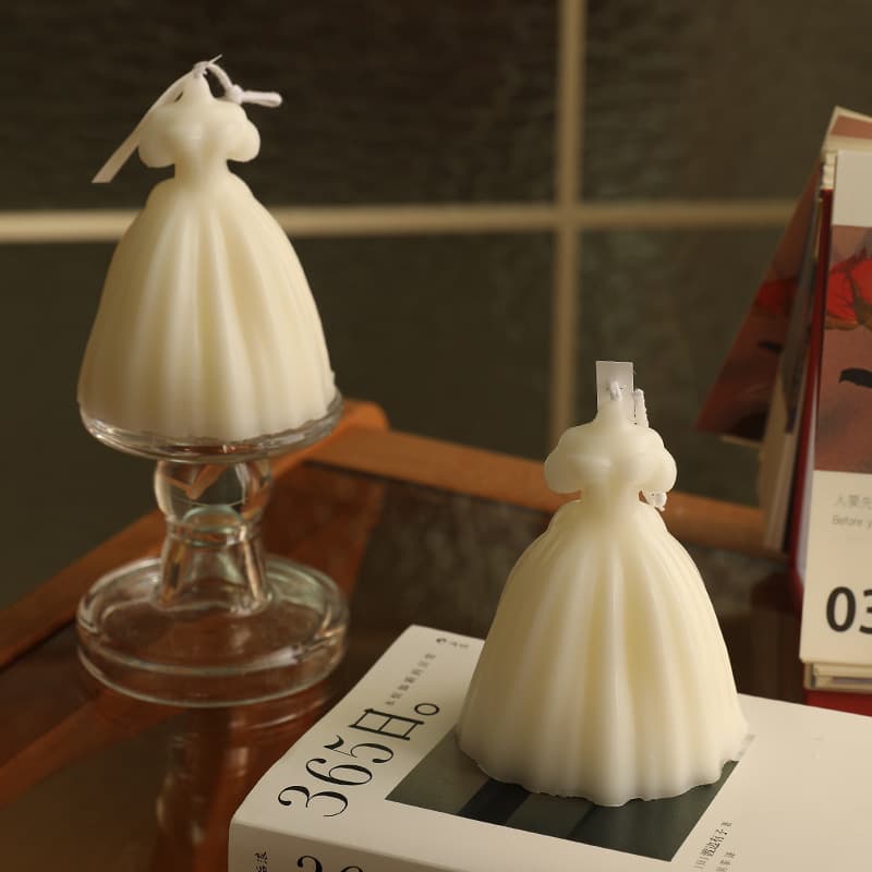 Wedding Bride Gown Aromatherapy Candle Creative Mini Gift Handmade Soy Mixed Wax Candle Fragrant Souvenir for Brides