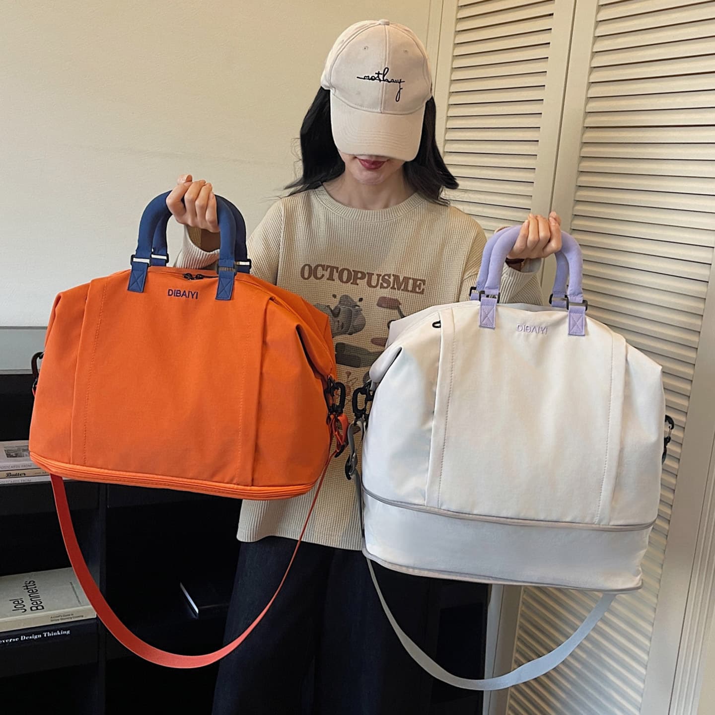 Large-capacity outdoor lightweight travel bag women's portable crossbody bag business trip yoga fitness bag sports expansion luggage bag