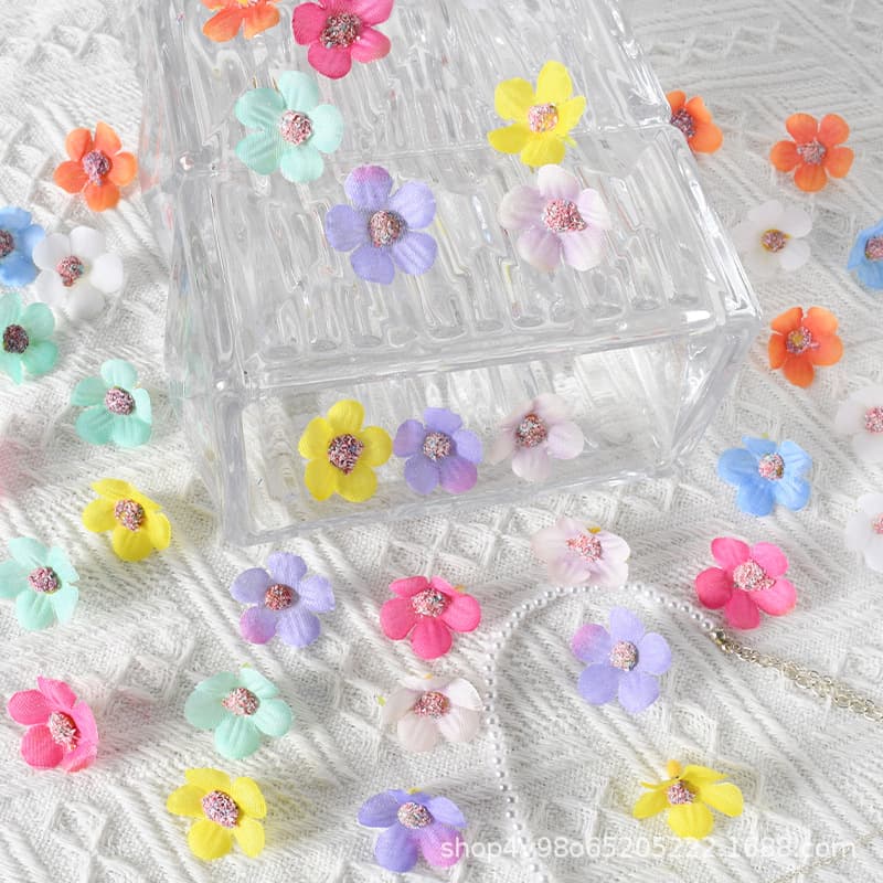 Artificial Flowers Mini Daisy Flower Heads Wedding Decoration Flower Heads Wreath Decoration Silk Flowers Cross-Border Hot Selling Manufacturer Wholesale