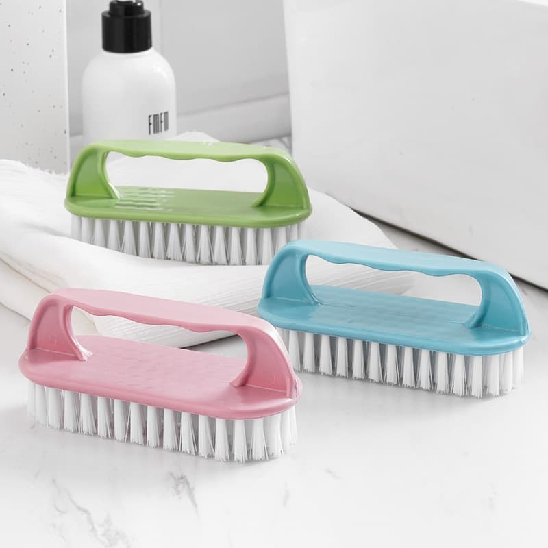 Household plastic brush with soft bristles, multi-functional shoe and clothing cleaning brush, gentle on shoes and clothes.