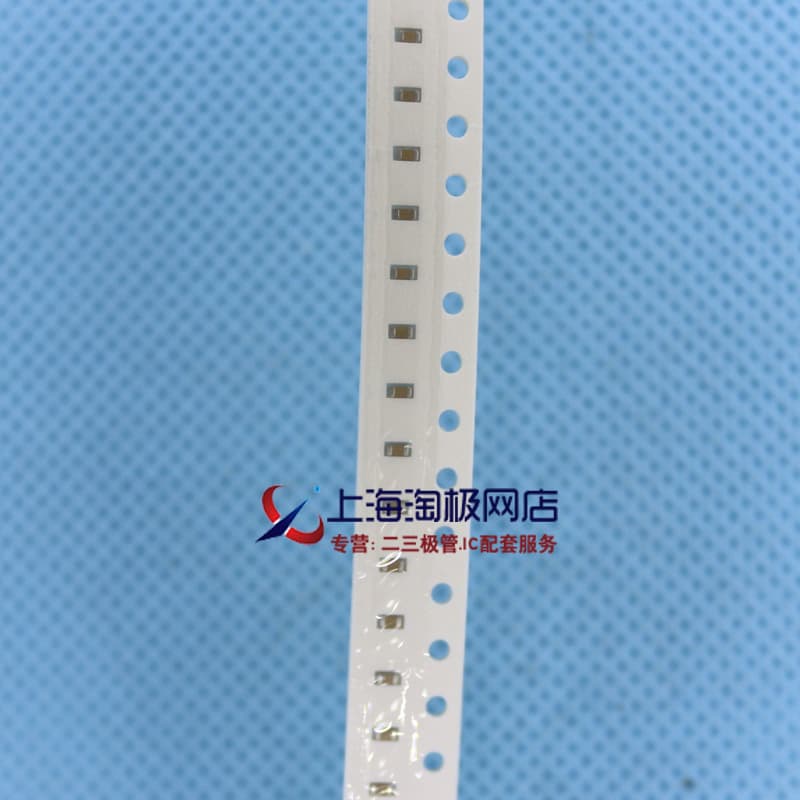 0805 110pF 220pF 470pF Starting Bid for 100 Pieces, 100 Pieces = 9 Yuan~