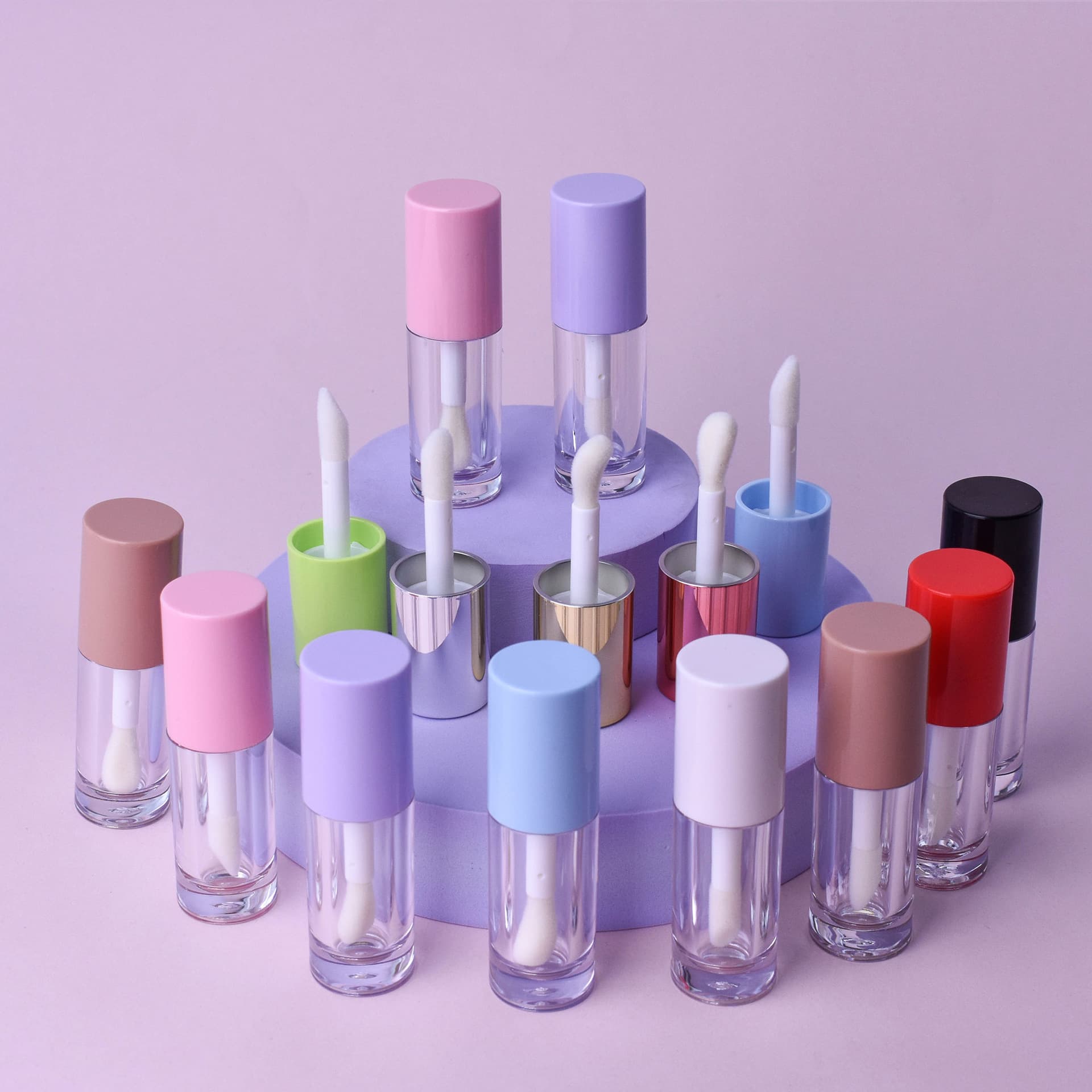 Spot manufacturer wholesale 6ml large capacity high-end frosted gold-plated lip gloss tube round lip glaze empty tube packaging material
