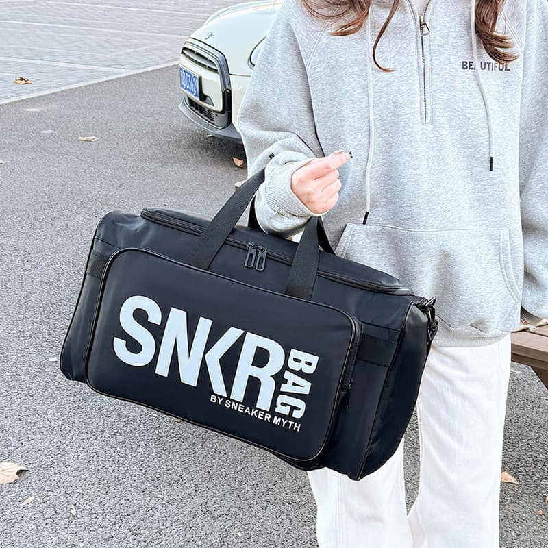 Korean-style large capacity lightweight handbag, waterproof duffel bag for men for short business trips and travel, foldable sneaker storage bag