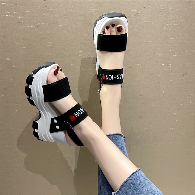 2021 New Summer Korean Style Fresh Women's Peep-Toe Platform Heightening Solid Color Buckle Velcro Sandals