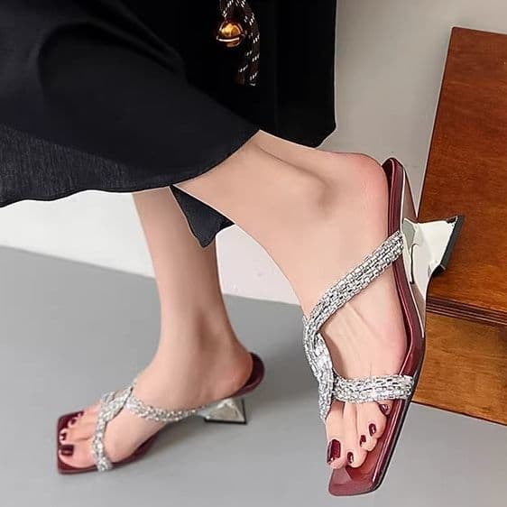 Open-Toe Transparent Slide Sandals for Women Summer Outdoor Square Toe Chunky Heel High Heels 2026 New Rhinestone One-Strap Mid Heel Slides