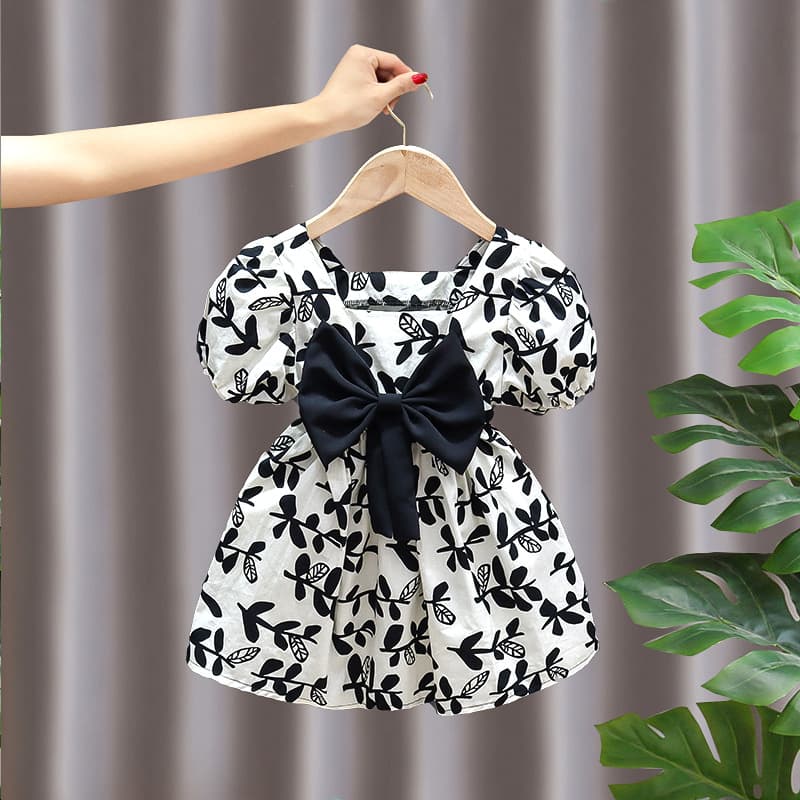 Girls' Princess Dress Summer 2024 New Red Toddler Children's Internet Famous Fashion Baby Girl Bow Dress