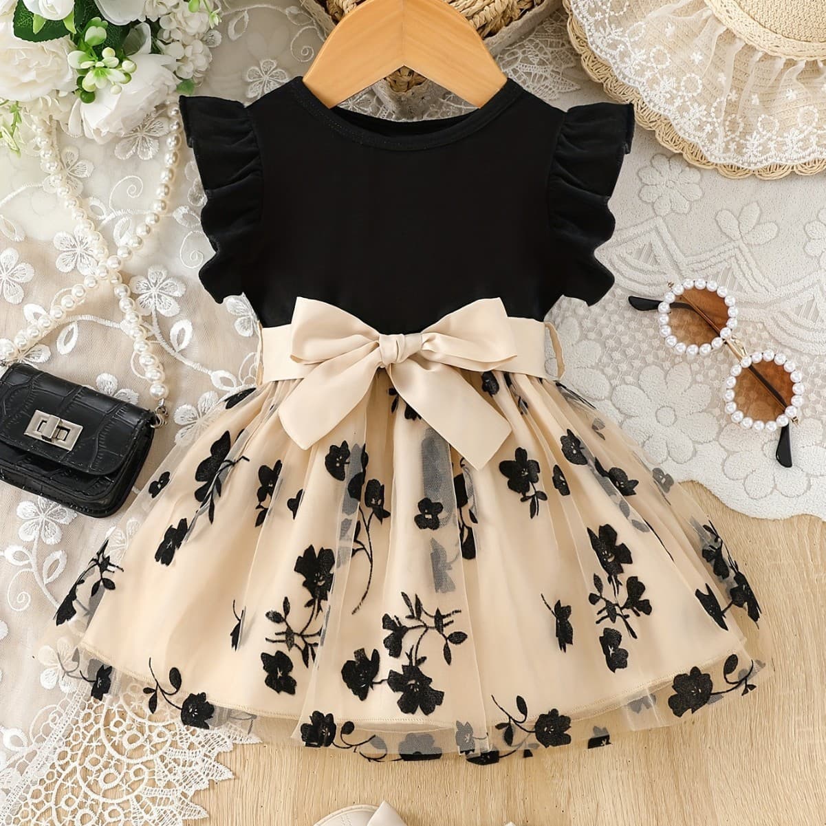 New Girls Tulle Embroidered Dress with Butterfly Sleeves and Bow Princess Dress Children's Party Gown
