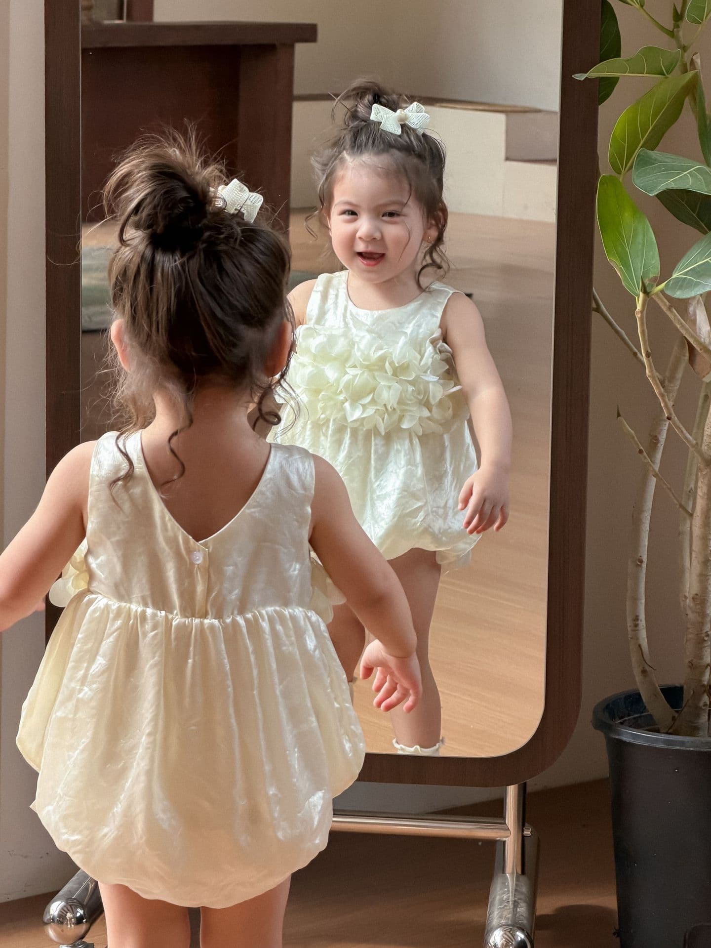 Kids' 2026 Summer New Style Korean Trendy Girls' Dress with Petal Mesh Tutu Skirt, Children's Princess Tulle Dress