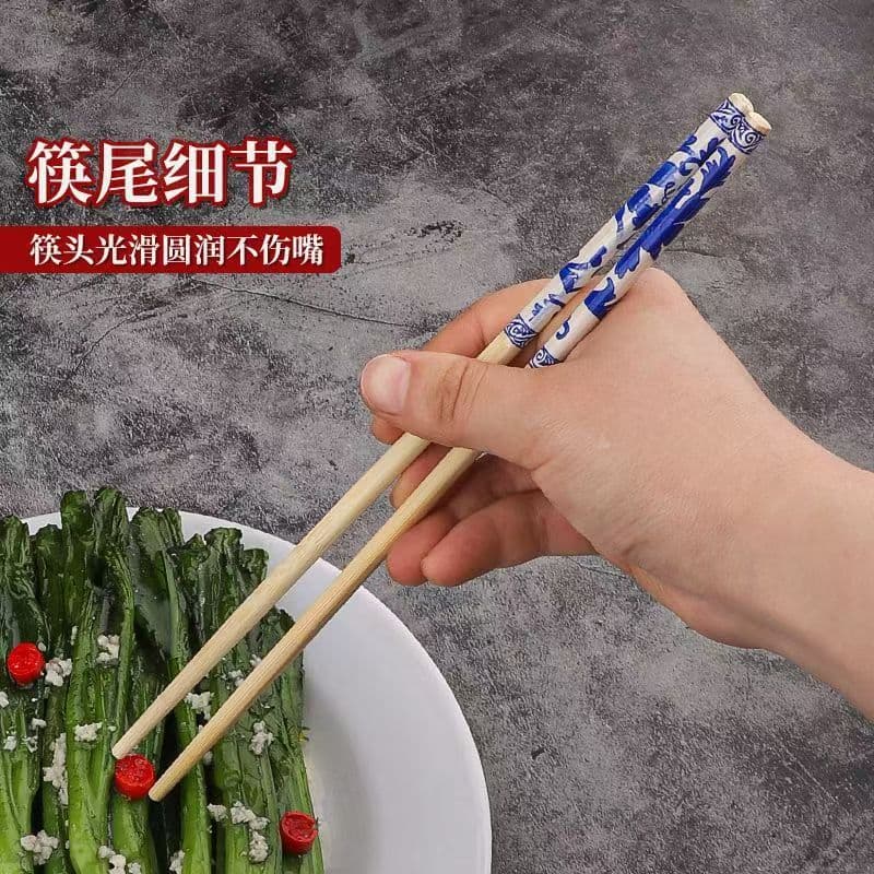 Disposable high-end blue and white porcelain chopsticks, extra-long and thick, stand-up packaging, for gatherings, outdoor, eco-friendly, convenient hotel and home use chopsticks.