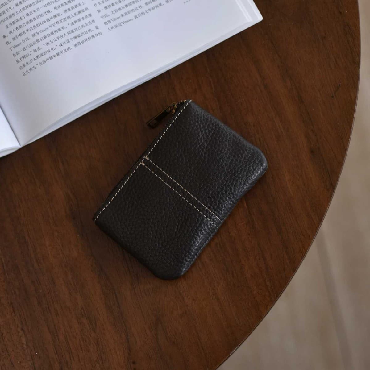 Genuine Leather Coin Purse for Men Vintage Cowhide Grain Leather Ultra-Thin Mini Coin Wallet Zip Card Holder for Women Minimalist