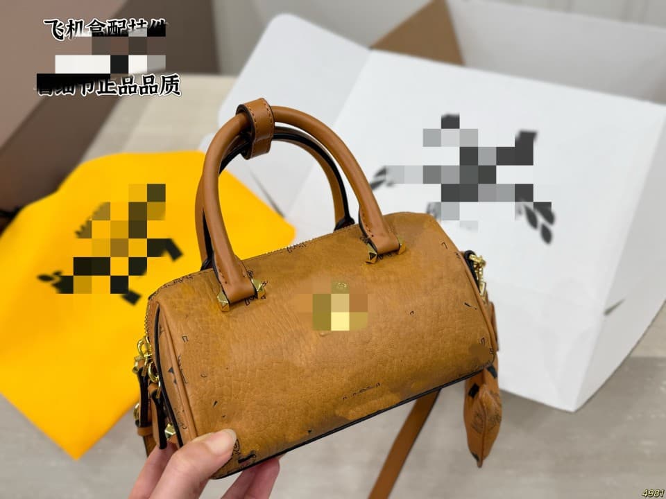 High-Quality Boston Pillow Bag Tote Bag for Women Mini Pendant Pillow Bag Bowling Bag LV Bag