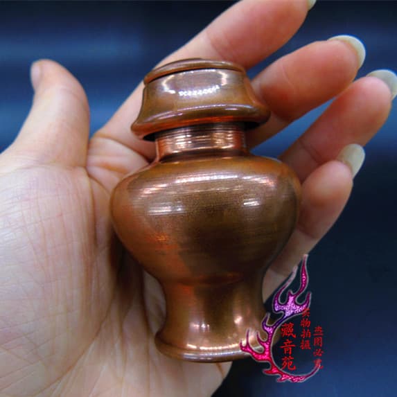 Red Copper Mini Small Vase, Ink Bottle, Can Be Used in Buddhist Altar, Height Approximately 6.5cm