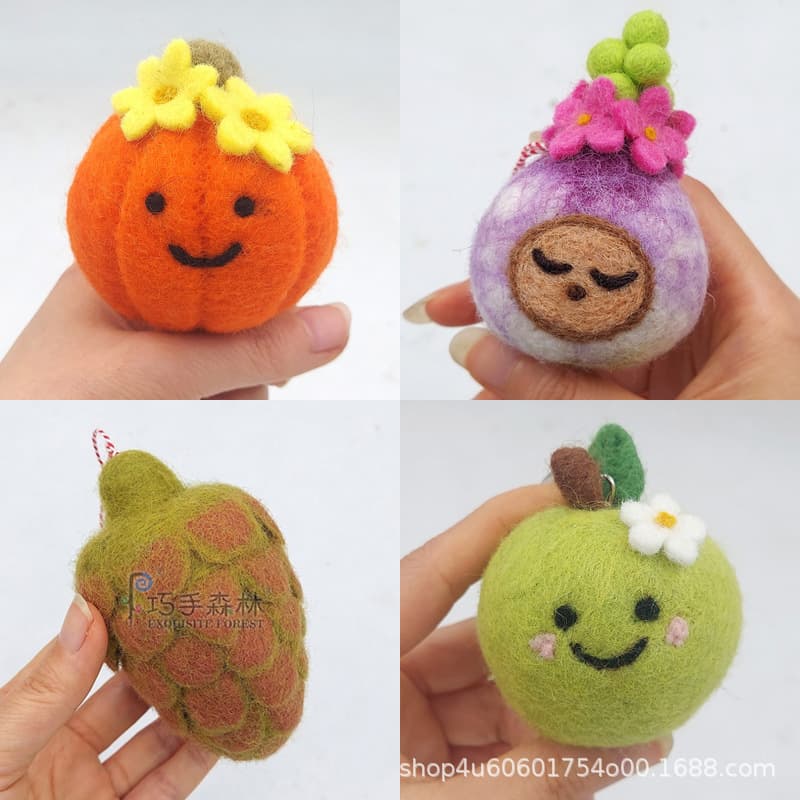 Nepalese Handmade Workshop Finished Products Multiple Styles Wool Felt Vegetable Fruit Pendants Cute Bag Charms Plant Keychains