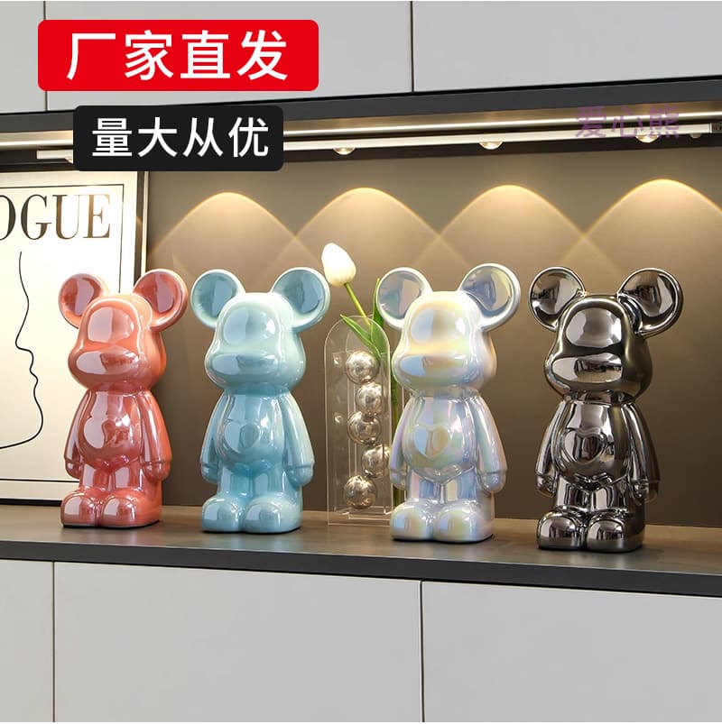 Wholesale ceramic violent bear ornaments piggy bank living room light luxury high-end housewarming decoration wine cabinet decoration ornaments