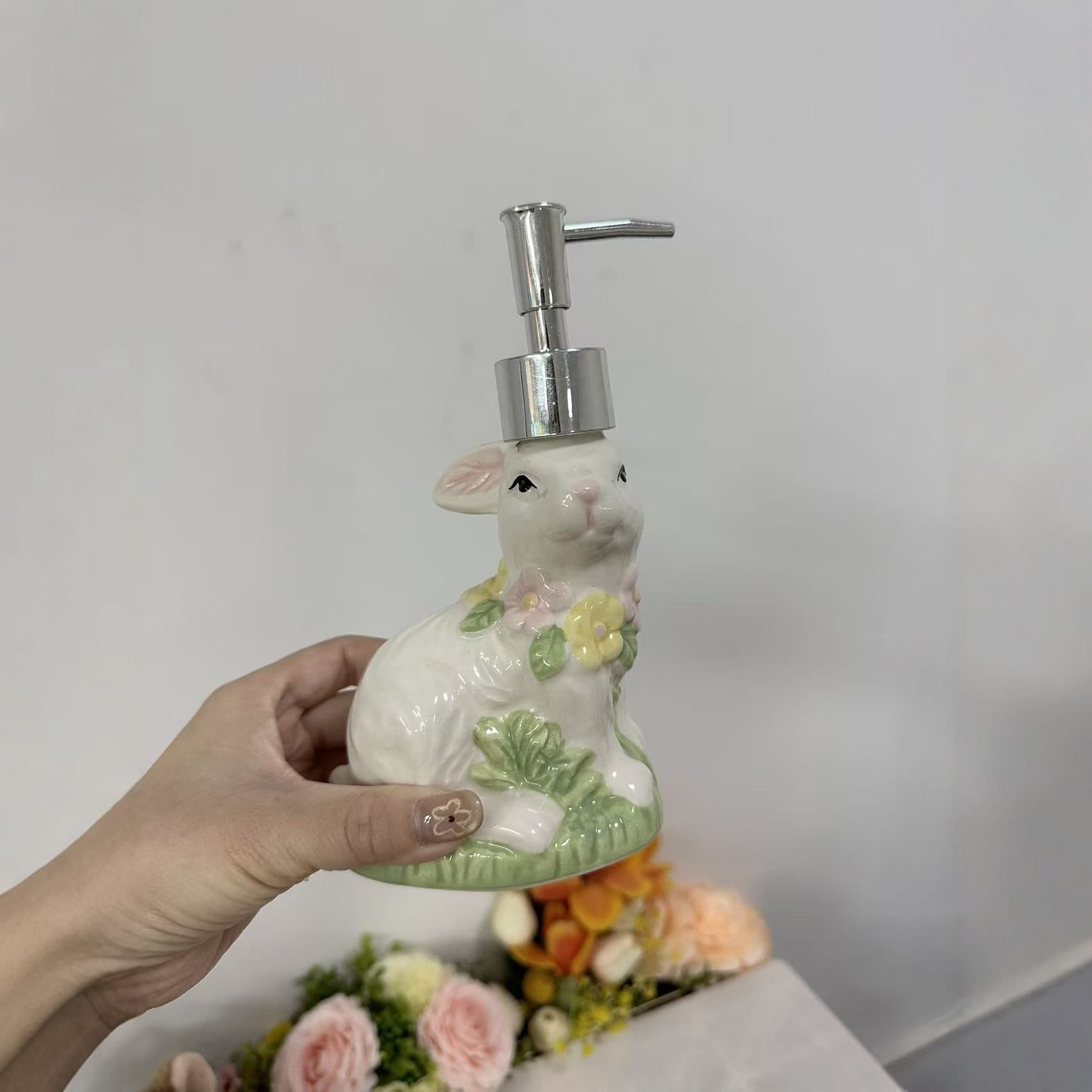 Animal Ceramic European Bathroom Supplies Bath Perfume Lotion Hand Sanitizer Bottle Marine Mini