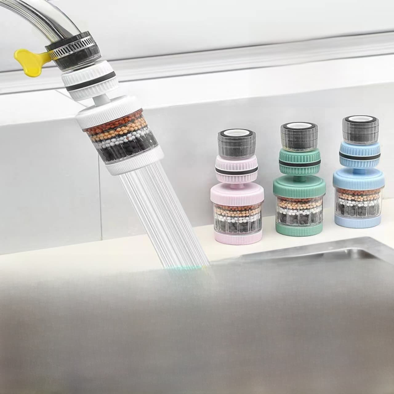 360-degree rotating universal faucet filter, six layers, removable and washable, easy and convenient to install, removes various impurities.