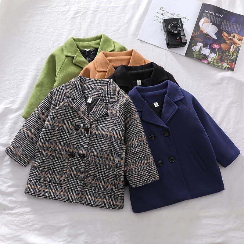 2025 Kids British Style Coat Boys Mid-Length Fashionable Woolen Overcoat Classic Plaid Double-Breasted Trench Coat