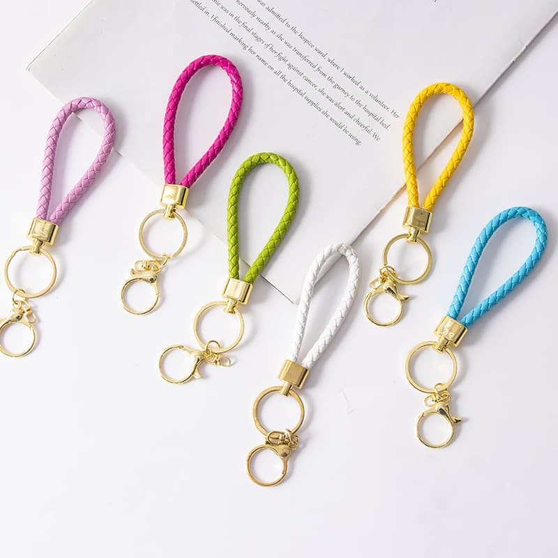 New Colorful Braided Leather Rope Keychain Accessory with Metal Movable Key Ring Car Keychain Gift Wholesale