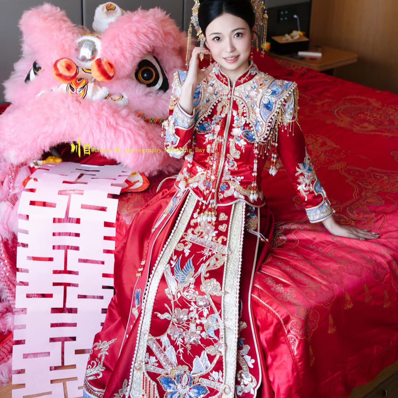 Velvet Xiuhe Suit 2025 New Style Bride Wedding Chinese-style Dress New Wedding Gown Toast Dress Autumn Winter