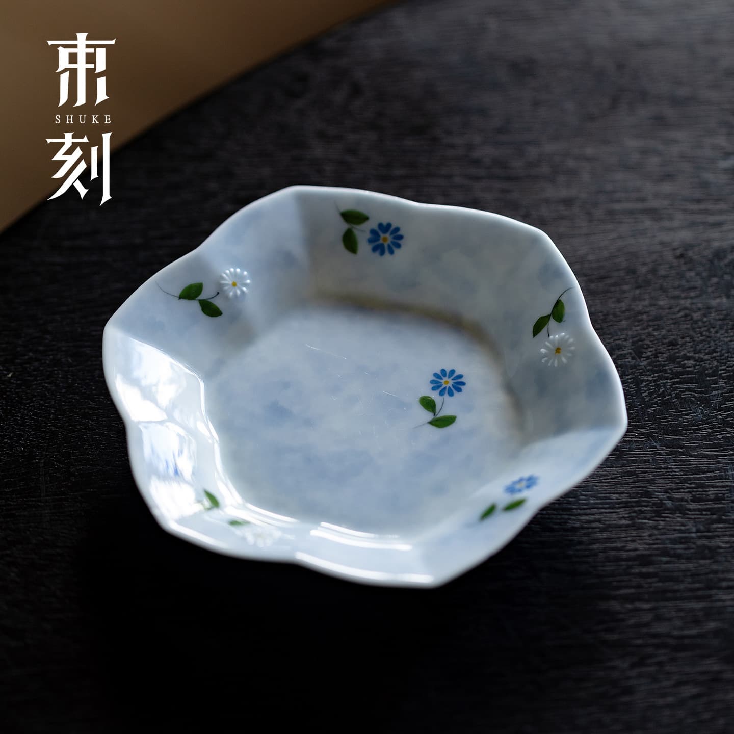 Hand-Painted Daisy Ceramic Coaster High-End Jade Porcelain Tea Tray Fruit Tray for Ladies