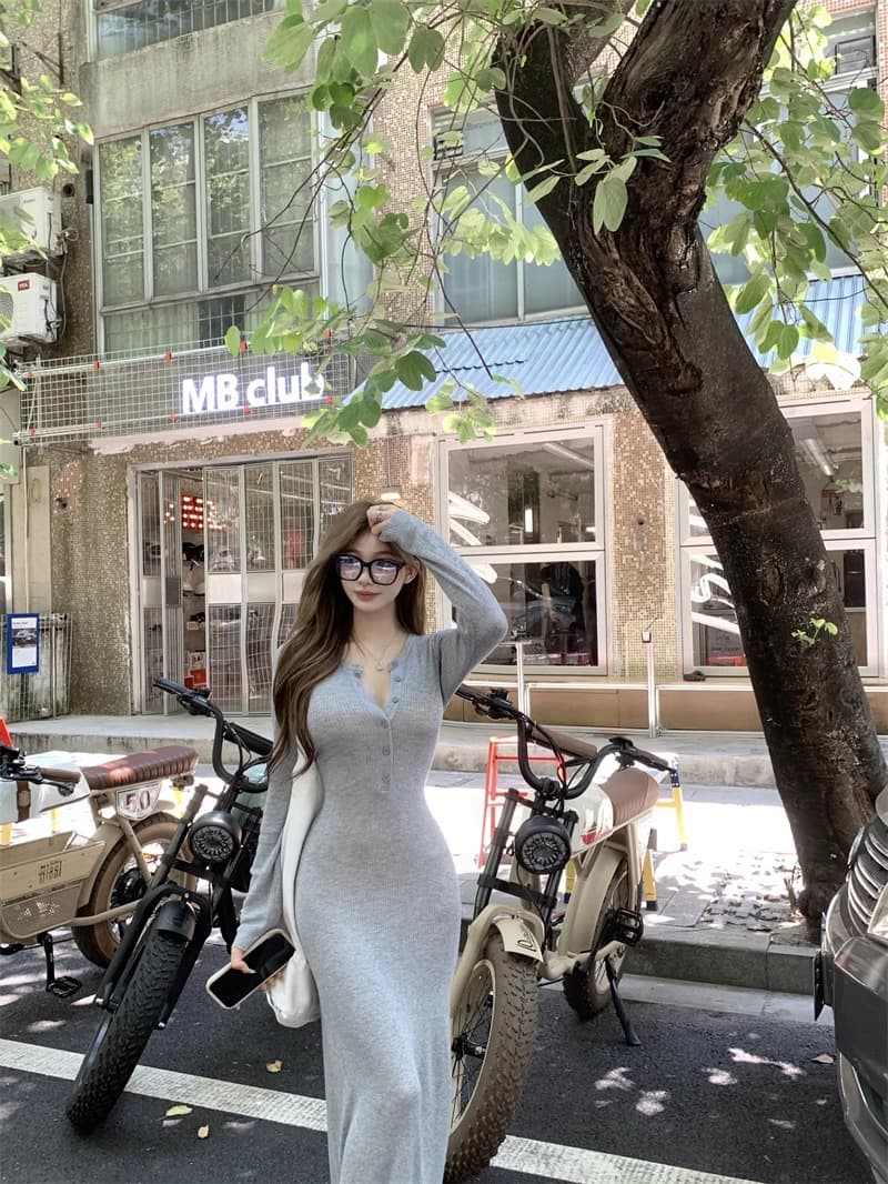2025 Fall/Winter Gentle Korean Style Yellow Long-Sleeve Casual Dress for Women, Slim-Fitting and Flattering, Elegant Inner Layer Maxi Dress