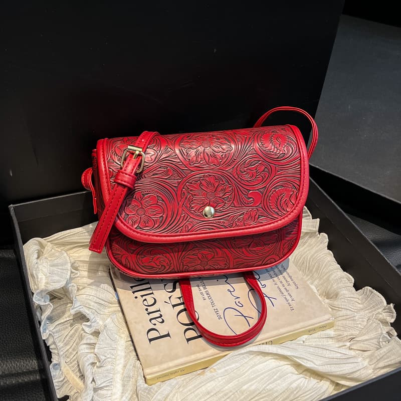 Chinese Style Retro Trendy Embossed Shoulder Bag 2025 New Fashion Elegant Casual Women's Bag Winter Versatile Crossbody Bag