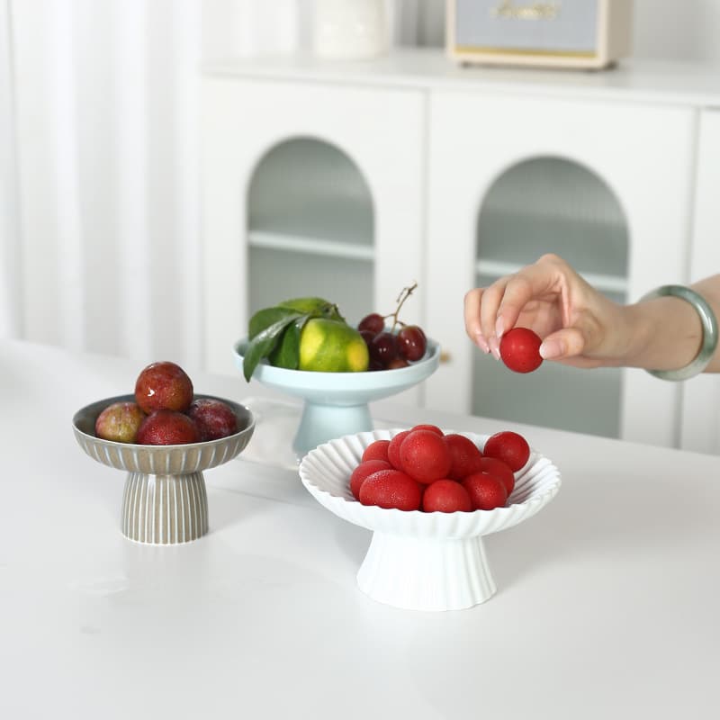 Pedestal Tea Snack Tray Candy Dish Living Room Tea Fruit Plate Ceramic Pastry Plate Creative Snack Plate Household Offering Plate